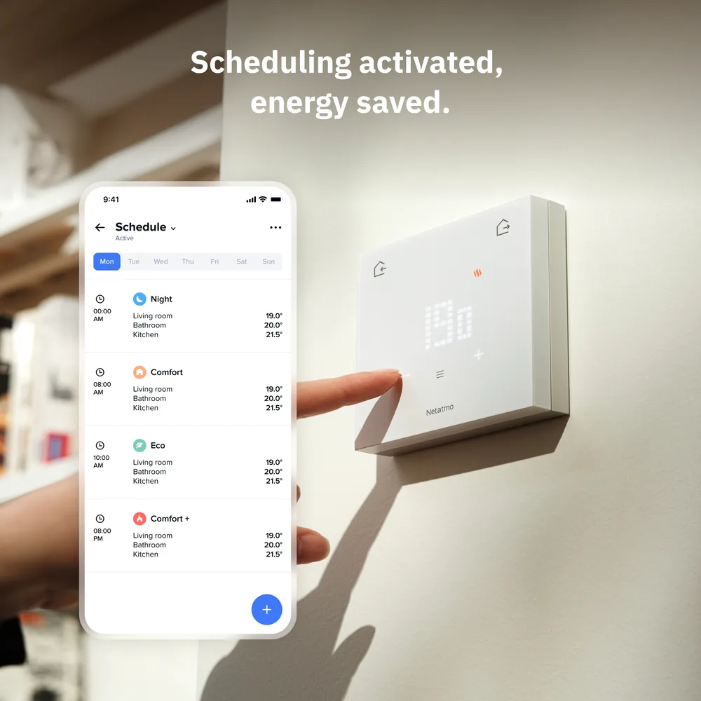 Online store visual “Scheduling activated, energy saved” with the app's schedule screen